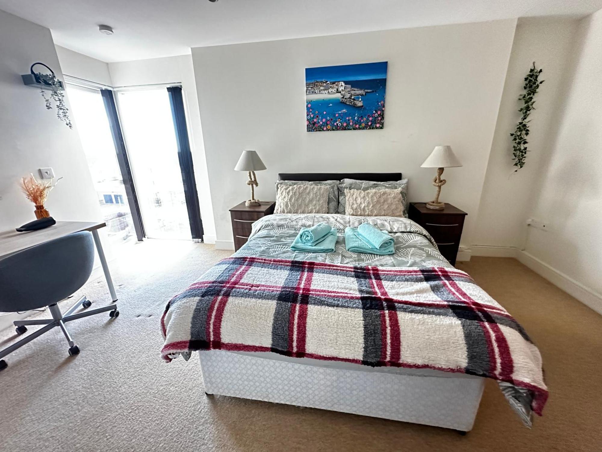 Coastline Apt Nearby The Beach 스완지 외부 사진