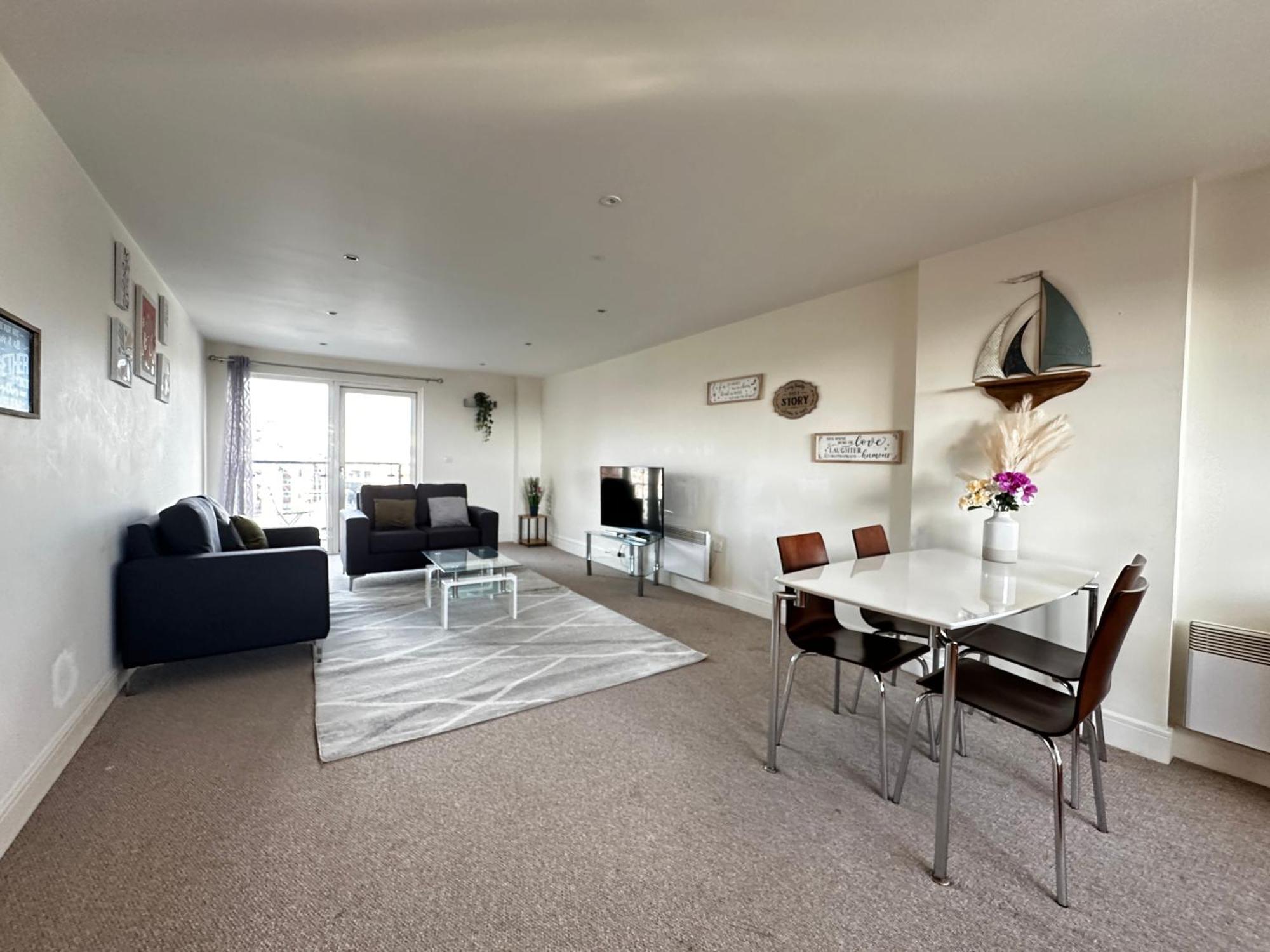 Coastline Apt Nearby The Beach 스완지 외부 사진