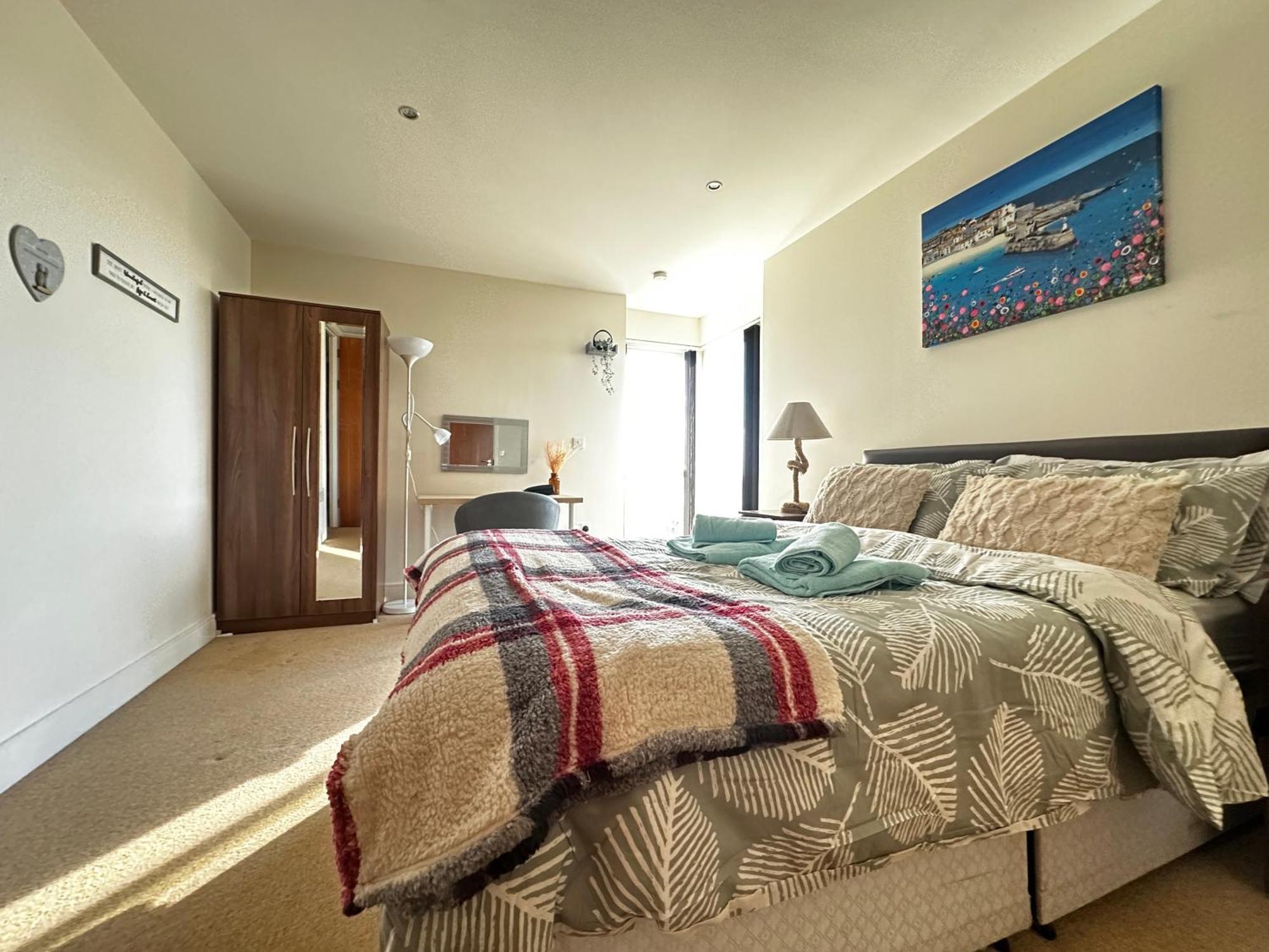 Coastline Apt Nearby The Beach 스완지 외부 사진